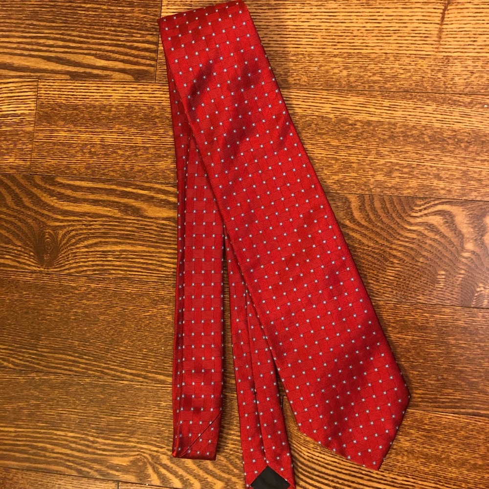 Brooks Beothers Red Tie